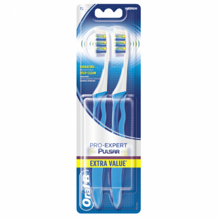 Oral-B Pro-Expert Pulsar Tandborste Medium 2 st i gruppen MUNVÅRD / Tandborstar / Medium hos Tandshopen.se ZupperWorld AB (23487890)